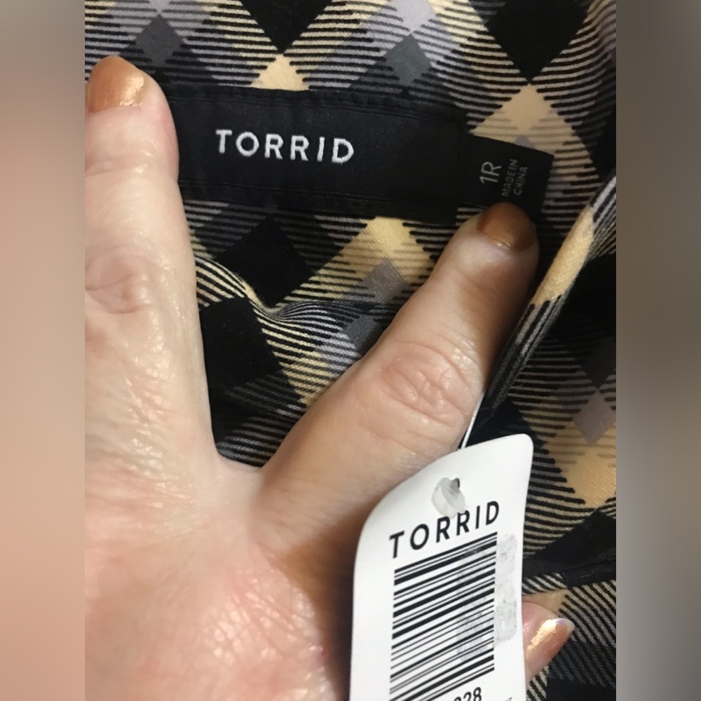 Torrid 1R Plaid Flare Pants NWT - Picture 4 of 9